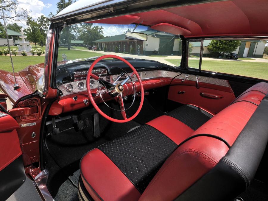  Buick Super Riviera Hardtop Coupe 1955 года  (фото 8 из 12)
